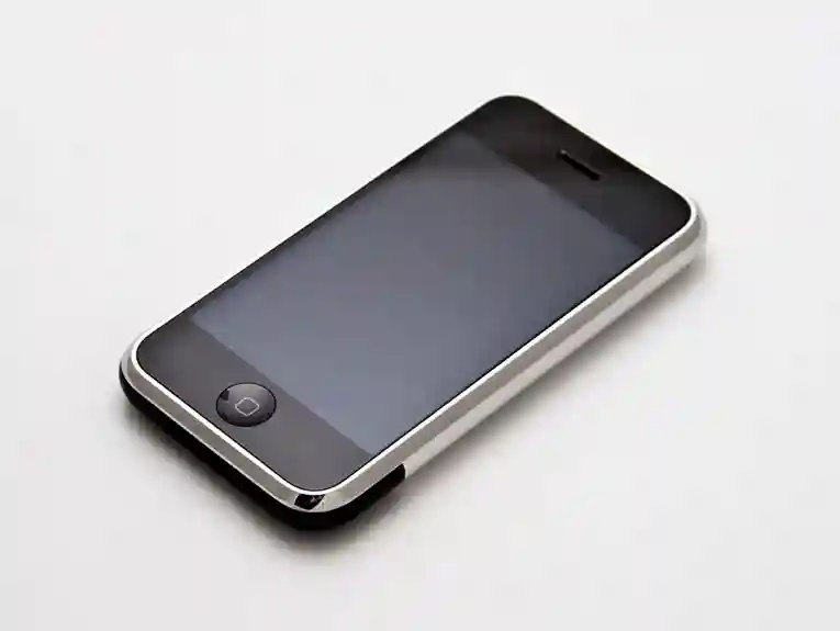 2007 AD — The Dawn of the Smartphone Era